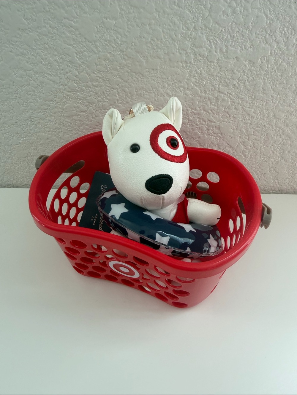 Target Beach Bullseye Bag Charm with Target Mini Shopping Basket - Picture 3 of 6